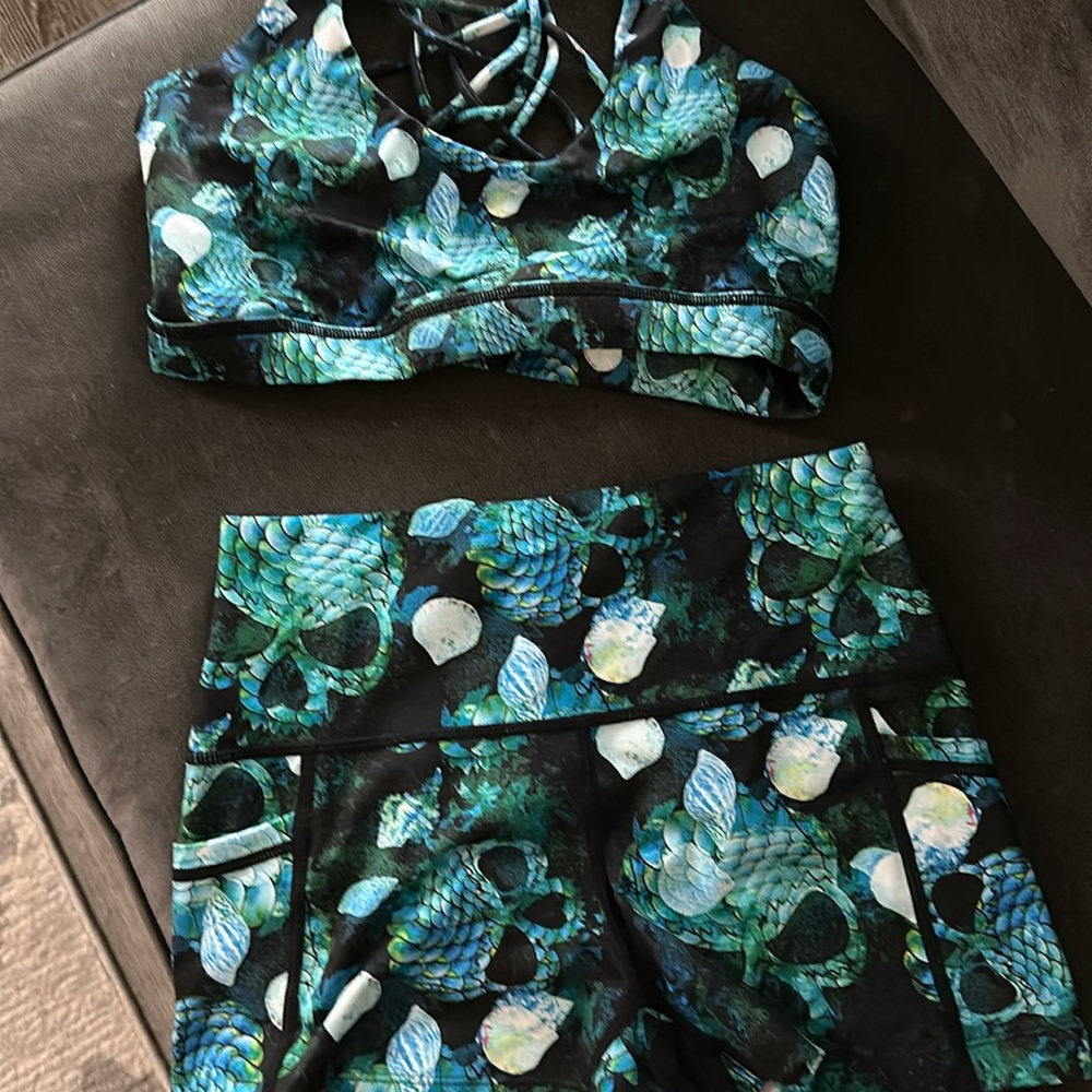 CVG mermaid short and sports bar set